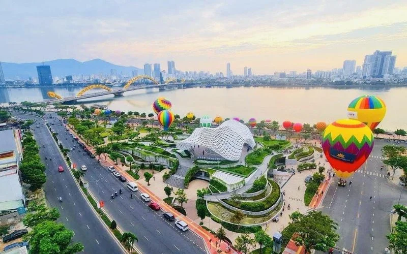 Ho Chi Minh City - Da Nang - Son Tra - Hoi An Ancient Town (02 meals lunch and dinner)